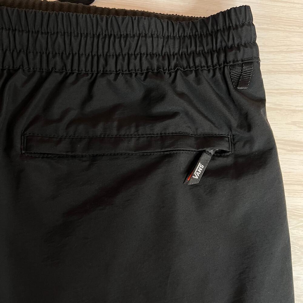 VANS 6" Swim Trunks Relaxed Fit 17" Outseam in Solid Black Men's XL - Picture 8 of 13